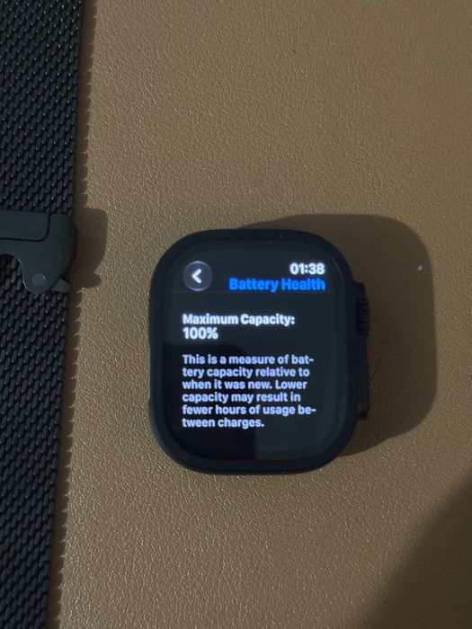 Apple Watch Ultra 3, GPS + Cellular, Корпус Black Titanium 49mm, Black Titanium Milanese Loop - Medium