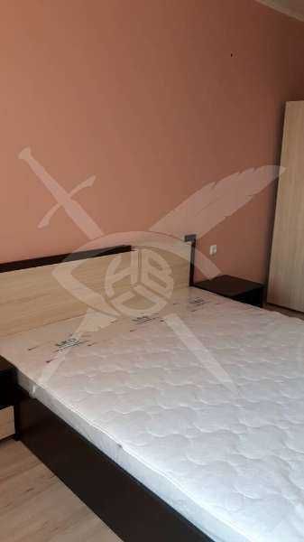 Двустаен апартамент - кв. Тракия - 11745891