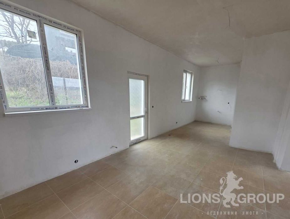 Продава се Къща в с. Рогачево, Област Добрич - 195 кв.м за 366 €/кв.м - Снимка #2