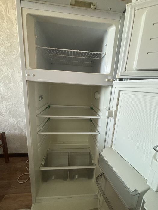 Холодильник рабочий