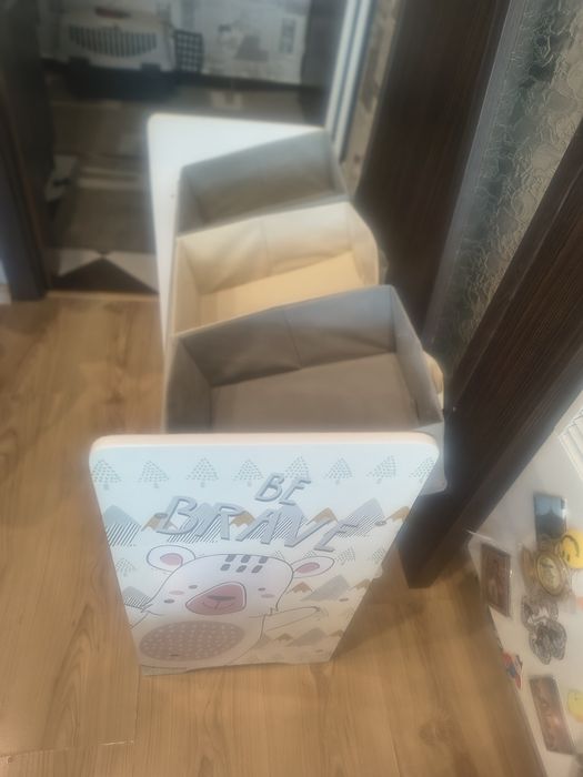Етажерка за детски играчки