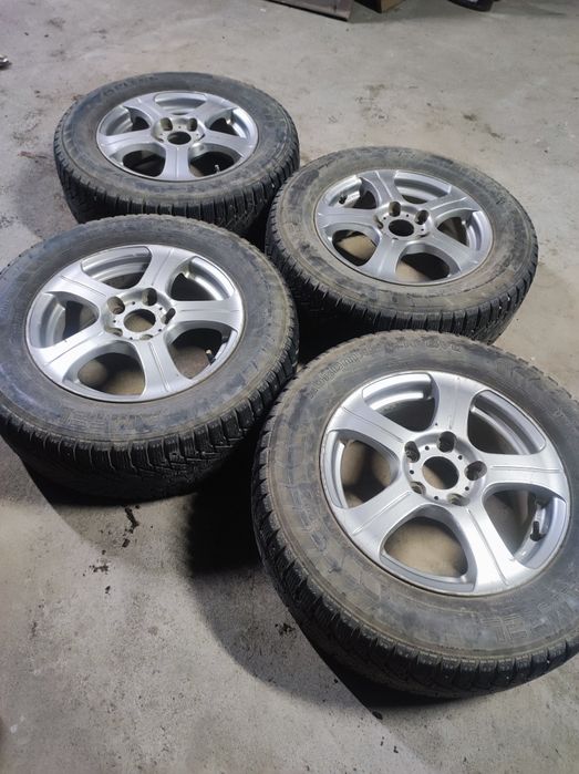 Диски с шинами зимние Камри