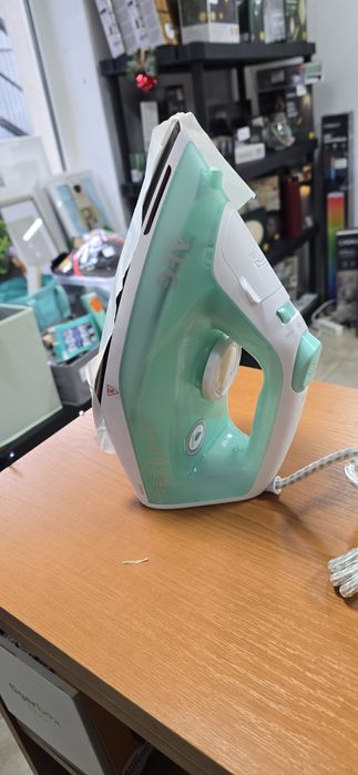 Fier de călcat cu abur AEG