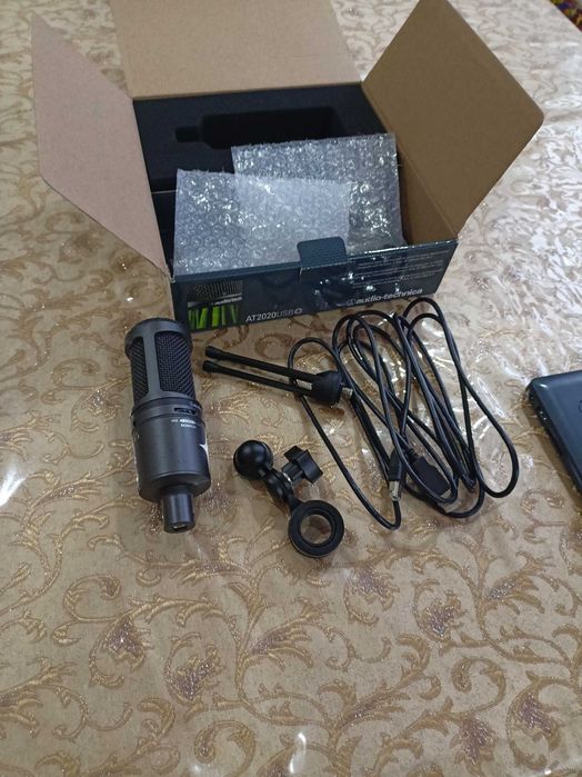 Продаю Микрофон Audio-Technica AT2020 USB+ (Полный комплект)