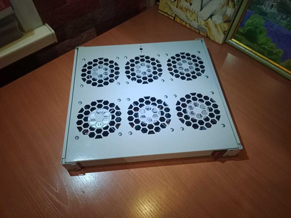 корпус блок вентилятора 1U с термодатчиком, 6 вентиляторный