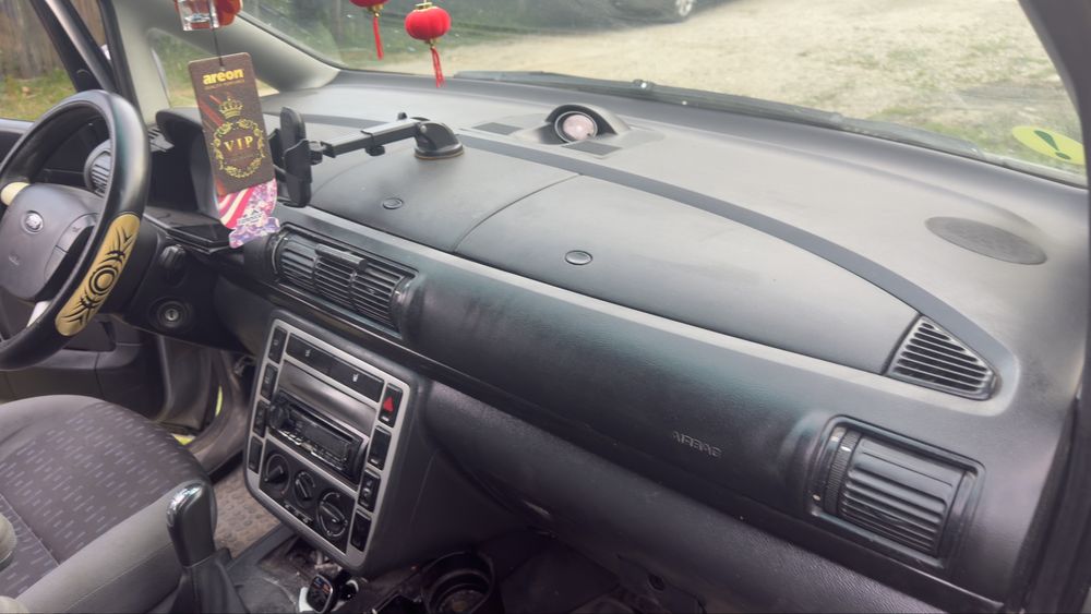 Ford galaxi  1,9