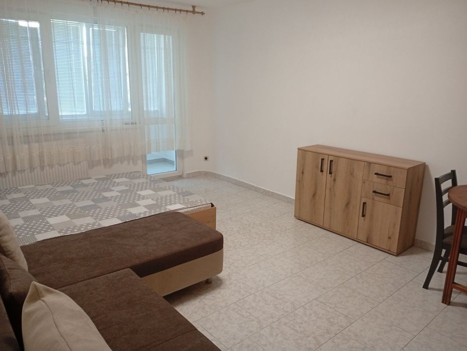 Дава се под наем Едностаен апартамент в София, Люлин 10 - 45 кв.м за 500 € - Снимка #1