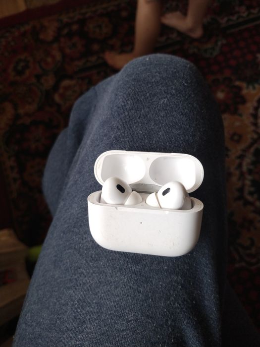 Продам смарт часы+ эирподс про 12000т+7000т