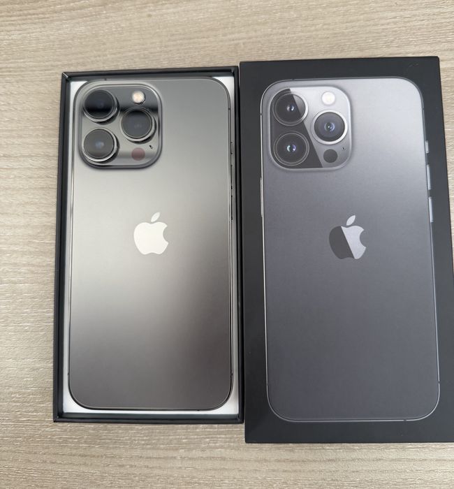 IPhone 13 Pro  в кутия с оригинални аксесоари