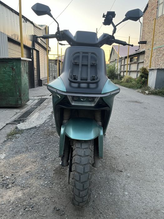 Продам скутер Tank pro 150куб