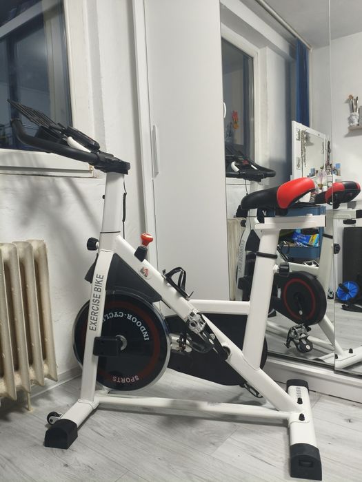 Vând urgent Bicicleta fitness
