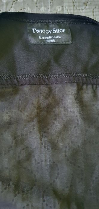 Къс черен гащеризон