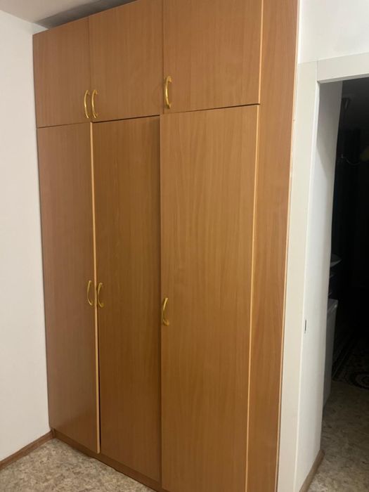 Продам два шкафа