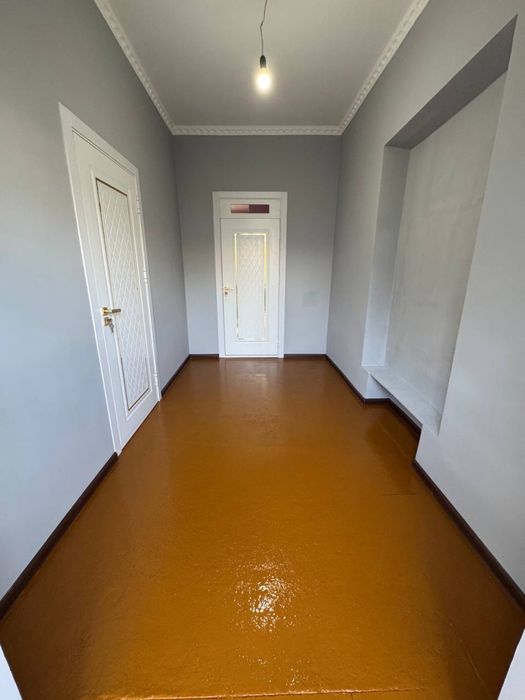 Dustlik MFYda uy sotiladi