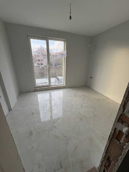 Продава се Двустаен апартамент в Черноморец - 75 кв.м за 1720 €/кв.м - Снимка #3