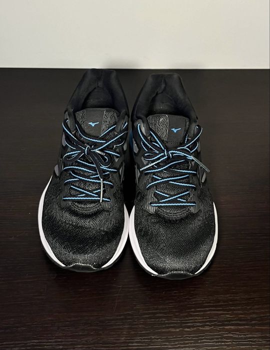 Mizuno Wave kizuno - дамски маратонки, като нови, EU38