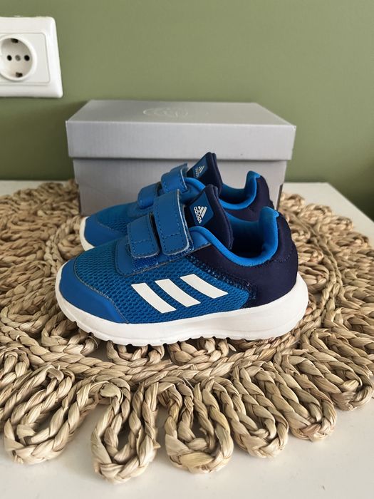Маратонки Adidas