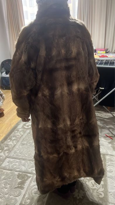 Продам шубу ондатровую
