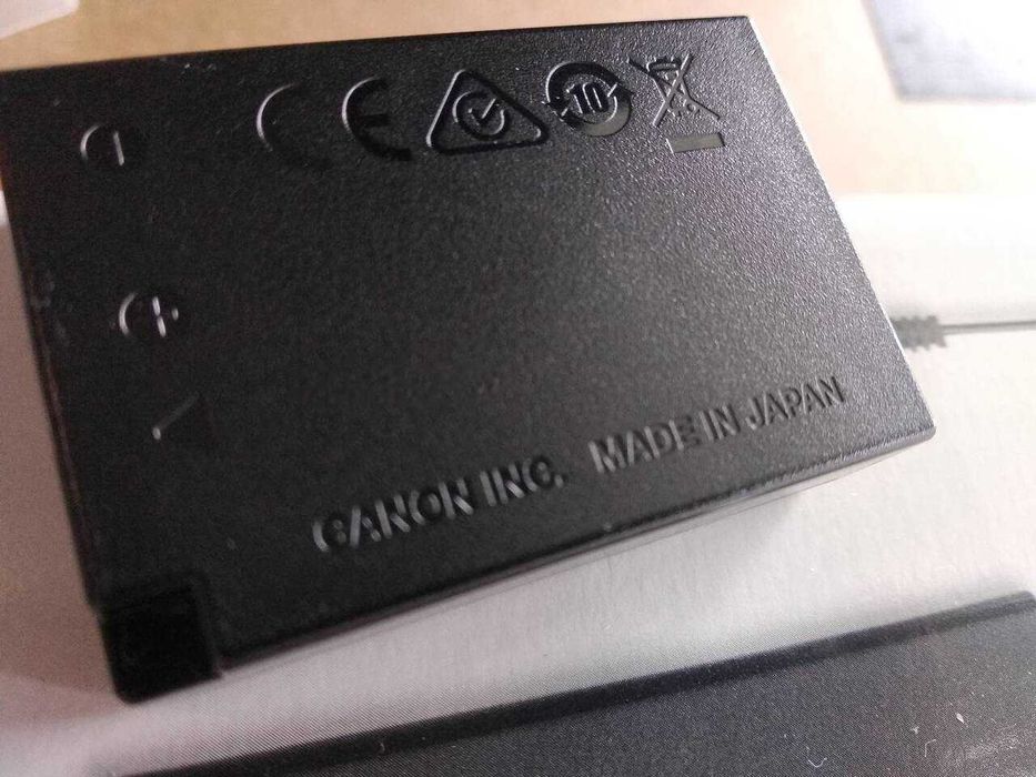 Захранване за камери Canon
