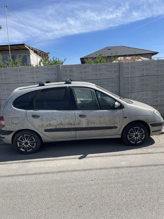 RENAULT Scenic 0 — imagine 2