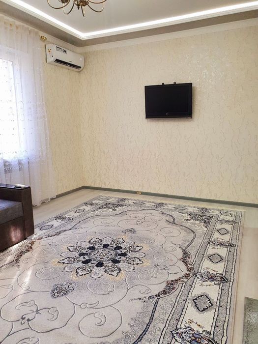 2-комнатная высокоп-ка. С ремонтом с мебелью техникой. Всё раздельный.