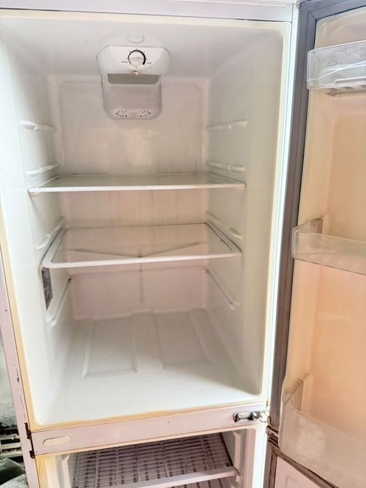 Продам холодильник LG