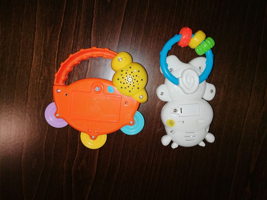 Две музикални светещи играчки