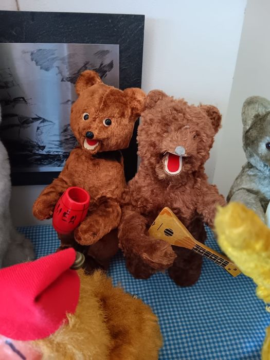 Jucarie veche din pluș, romaneasca, ruseasca, perioada Comunista RSR