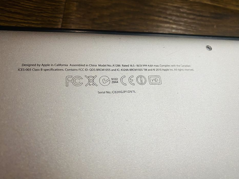 MacBook Pro (15.4 - inch, Late 2011)