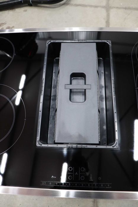 Bosch PKM845F11E Series 6 котлон за вграждане с вграден аспиратор,80см