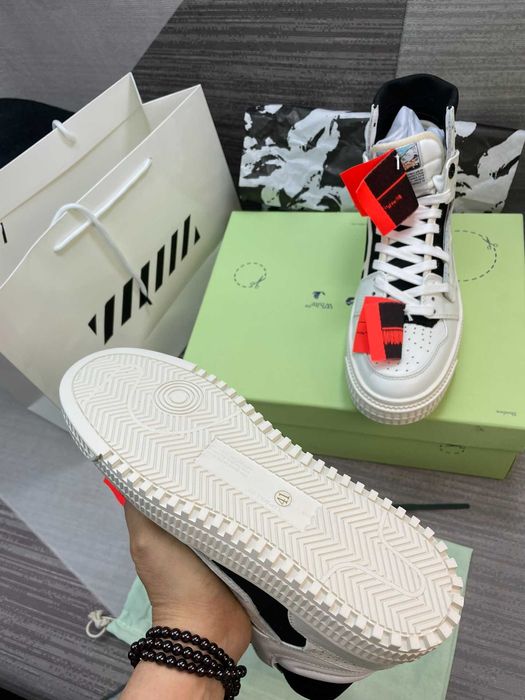 Adidasi Off White Court Premium