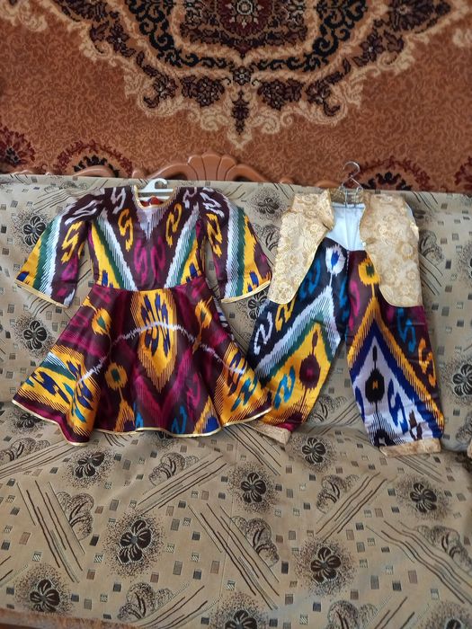 Продам платье со штанишками.