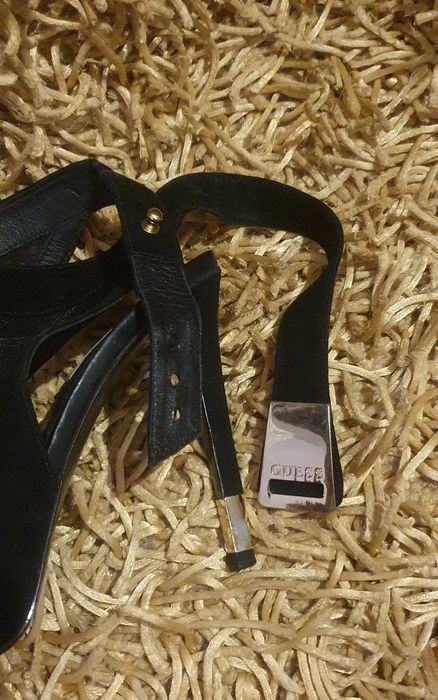 Pantofi cu toc GUESS