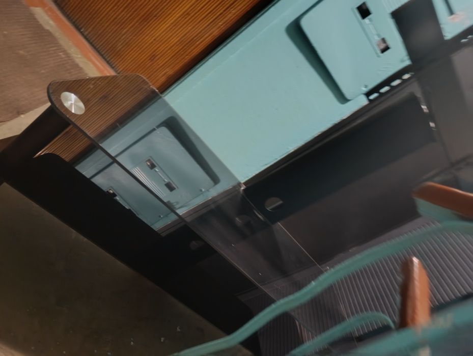 Продам подставку для телевизора (тумба)