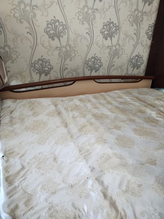 Срочно!!! Кровать сотилади.