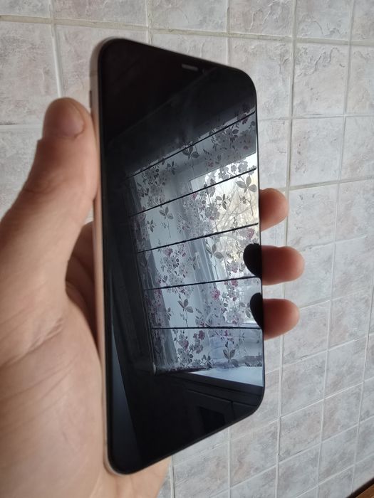 iPhone 11 память 64