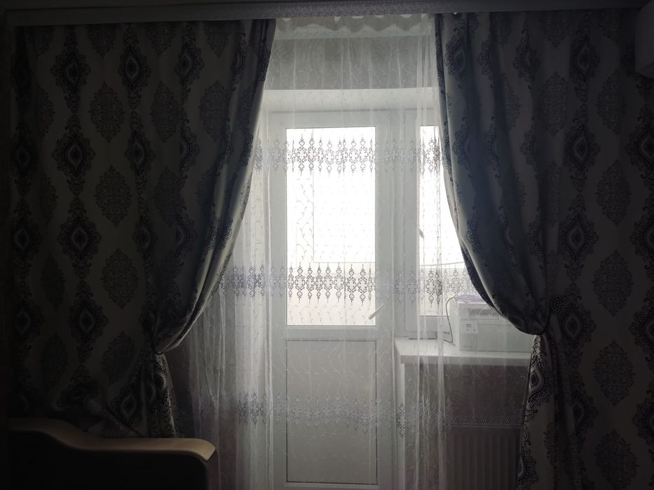 Срочно продам комплект тюль с штором