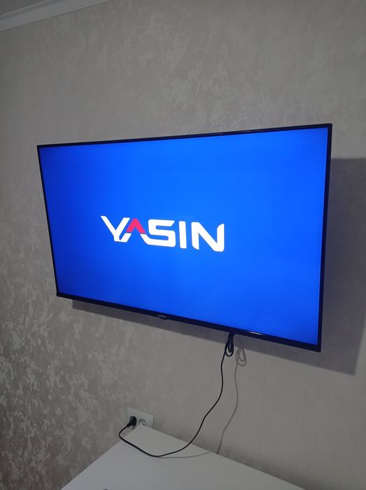 Телевизор Yasin 43 диагональ