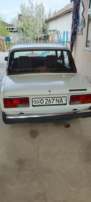 Vaz 2107 sotiladi