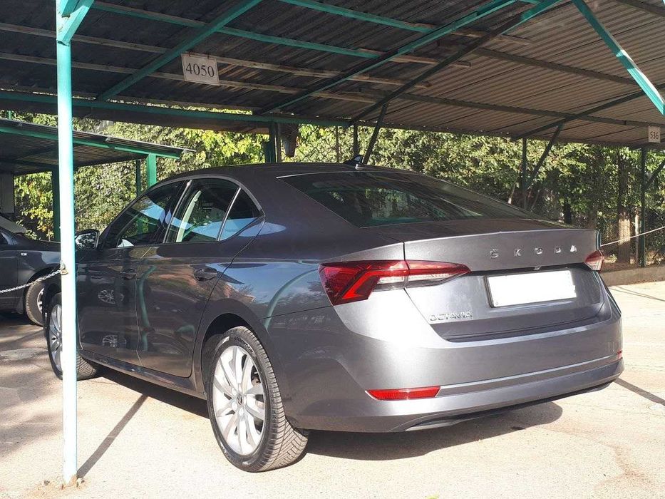 Продается Skoda Octavia 1.4 2021 года