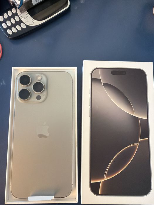 Apple iPhone 16 Pro Max 256GB Dual Sim Fizic Impecabil la cutie
