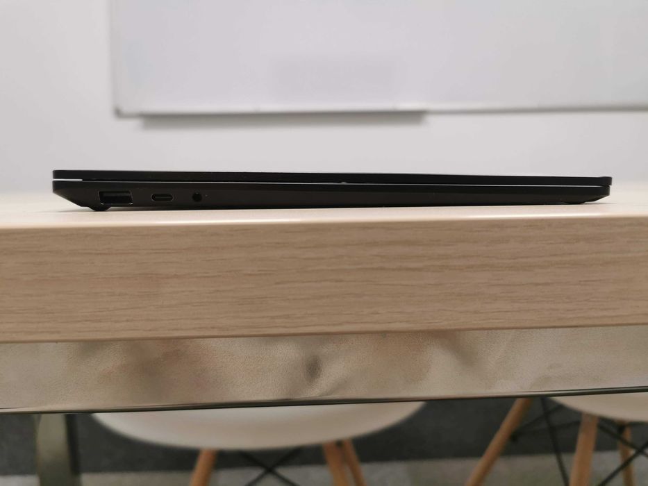 Laptop ultraportabil Microsoft Surface 4