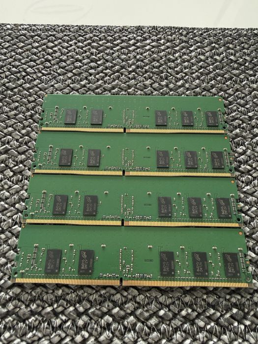 Memorii/Placute RAM 8Gb DDR4 2666mhz ECC Registered Buffered SERVER