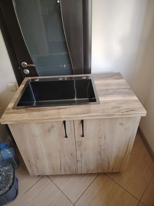 Продам кухонную тумбу мойку