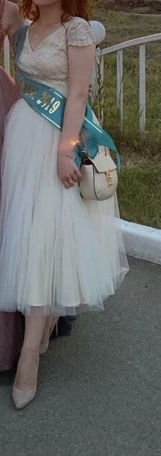 Красивое новое платье