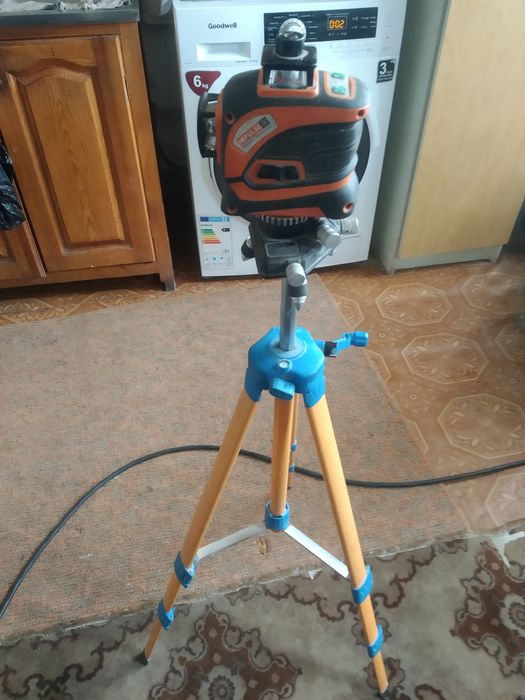 Лазерный уровень продаётся срочно