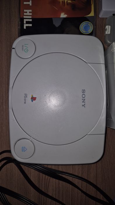 PlayStation One коллекционное состояние.