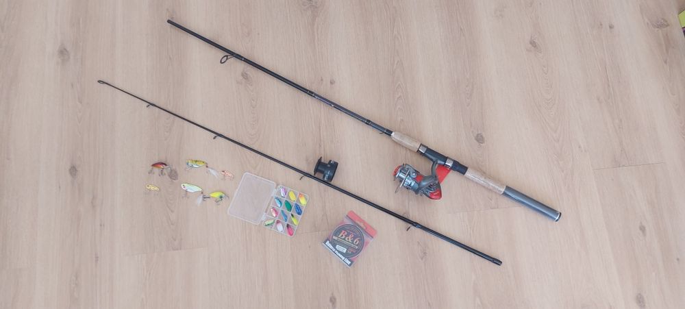 Нов спининг к-т от карбонова въдица с макара, влакно и примамки