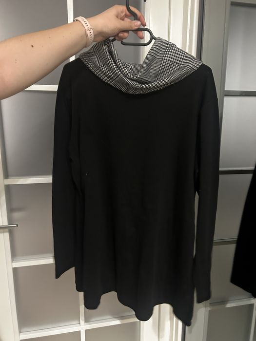 Bluză elegantă neagră cu guler decorativ