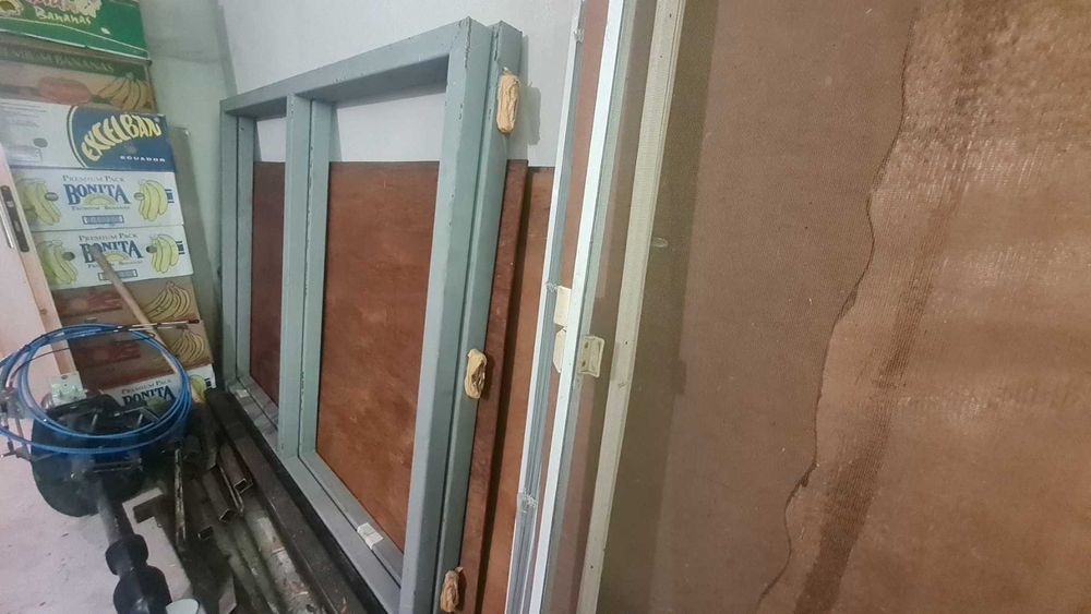 Портала двукрила врата